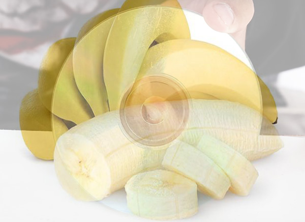 Menggunakan pisang (atau cambur)