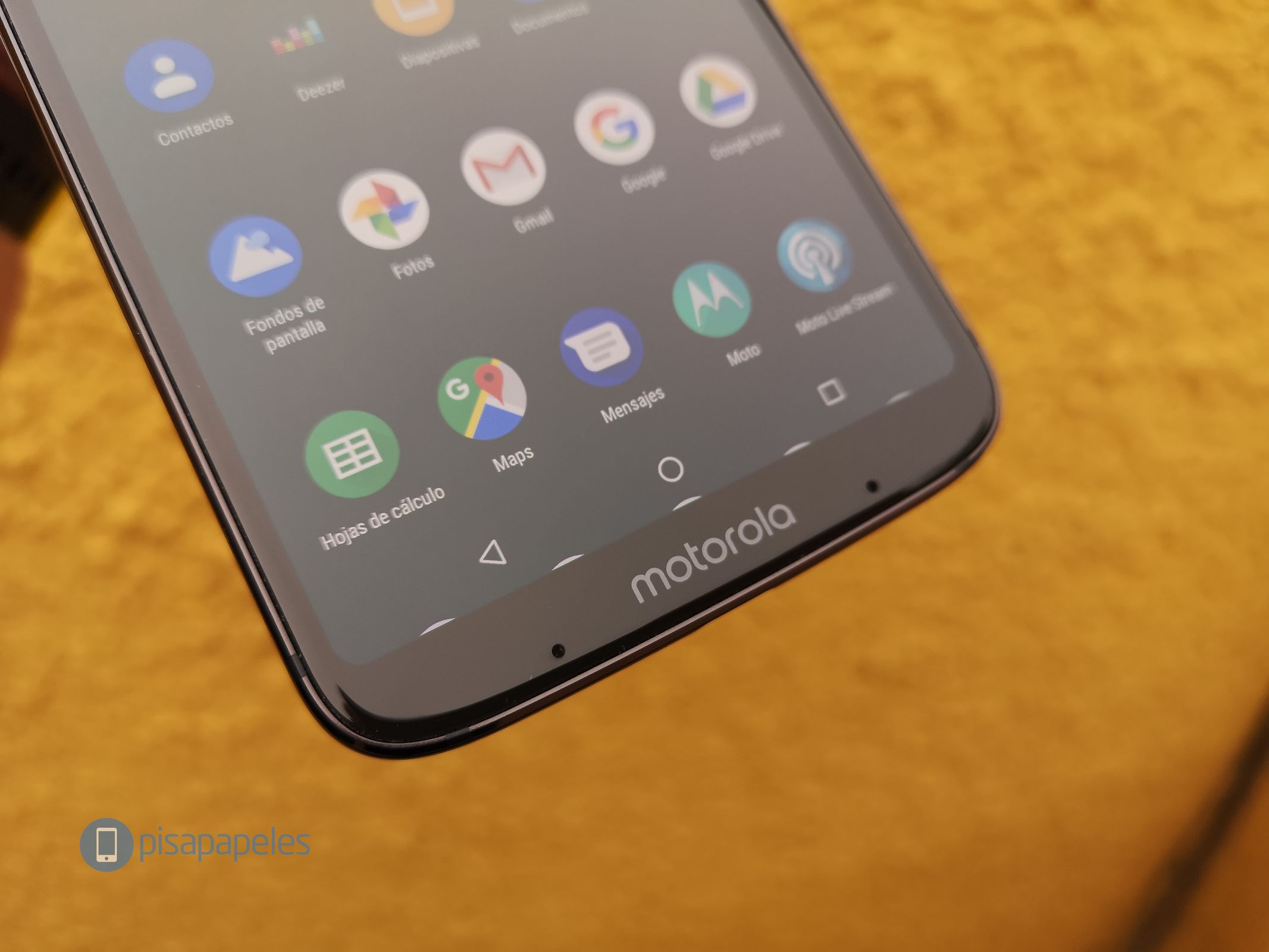 Revise el Motorola Moto Z3 Play 13"ancho =" 2133 "altura =" 1600