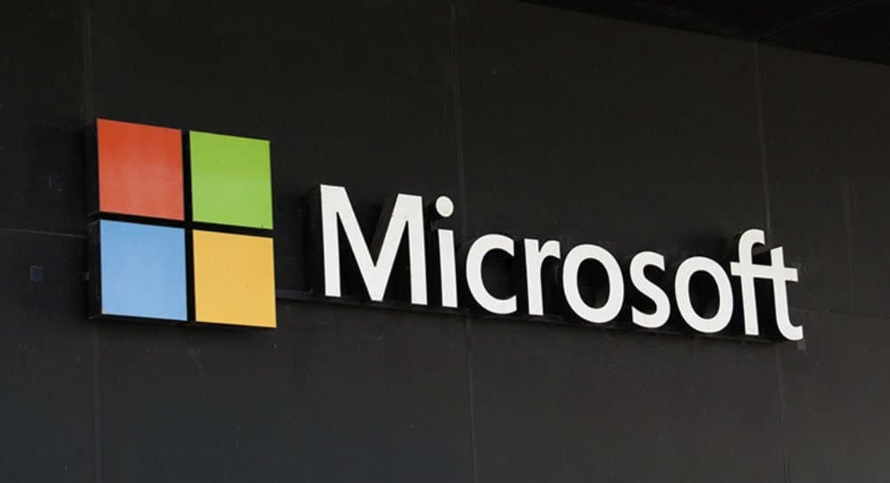 Peretas memperoleh akses ke layanan email Microsoft selama tiga bulan