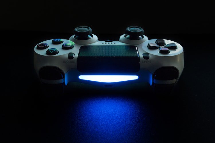 PlayStation 4 Menjadi Konsol Tercepat untuk Mengirimkan 100 Juta Unit