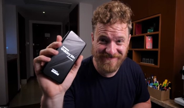 Scotty från Strange Division bygger sin egen Android-telefon (video)