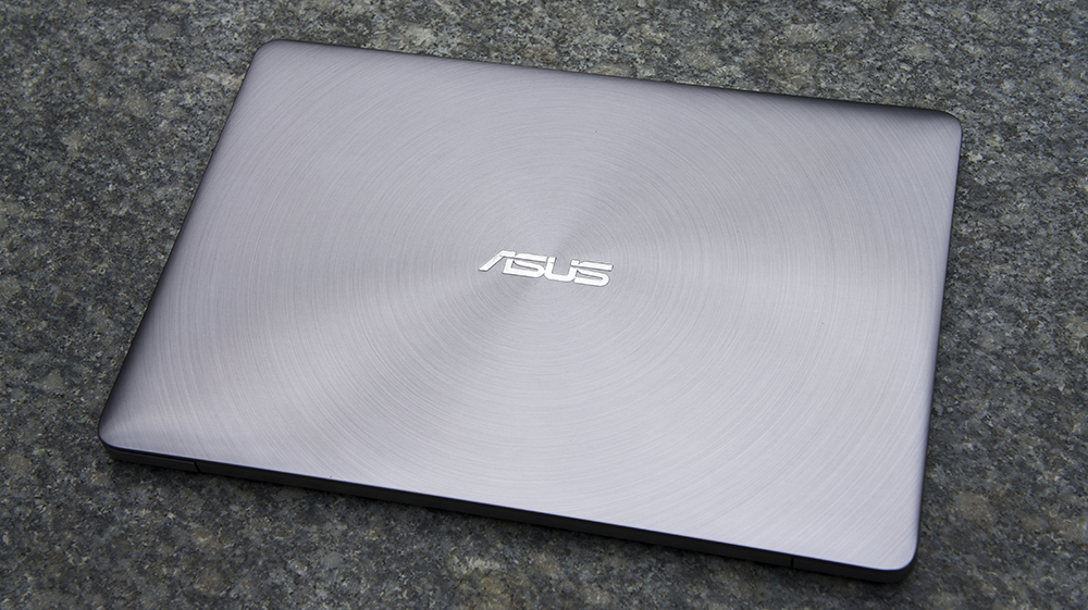 Ulasan Asus ZenBook UX330UA: ultrabook bernilai terbaik yang akan Anda lihat tahun ini