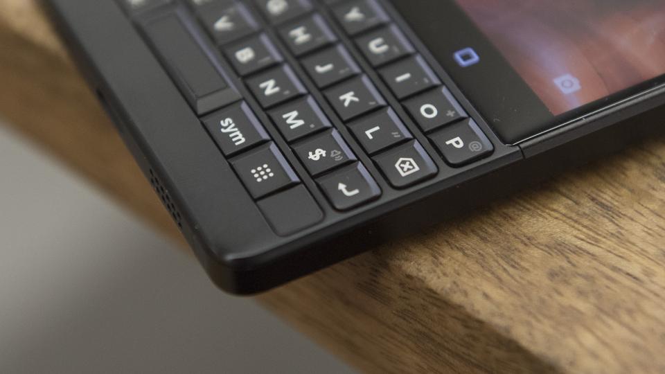 BlackBerry KEY2 Lite: Handset QWERTY anggaran Blackberry akan debut di IFA 2018 3