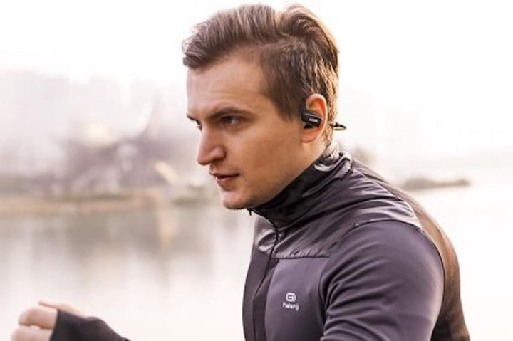 Anker SoundBuds Sport: Headphone berjalan terbaik