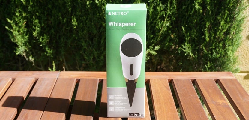 Netro Whisperer adalah sensor suhu, kelembaban dan sinar matahari yang akan membantu stasiun irigasi Netro Sprite Anda menjadi lebih efisien. 