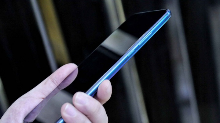 Elephone A6 Max kommer med 4 + 64 GB, NFC och stor skärm för mindre än 130 € 4"bredd =" 720 "höjd =" 405 "klass =" aligncenter size-Medium wp-image-608475