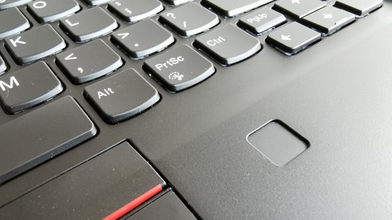 Praktek dengan Lenovo ThinkPad T490s 9