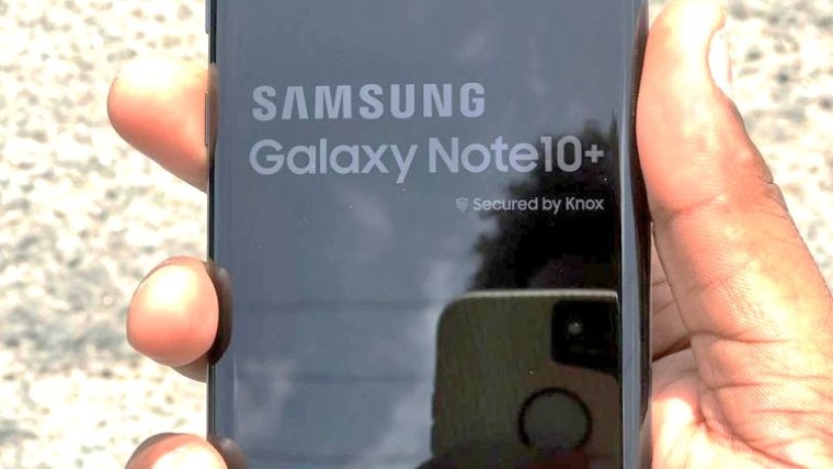Kebocoran konon memamerkan Samsung Galaxy Note IPhone 10+ dan 2019 iPhone