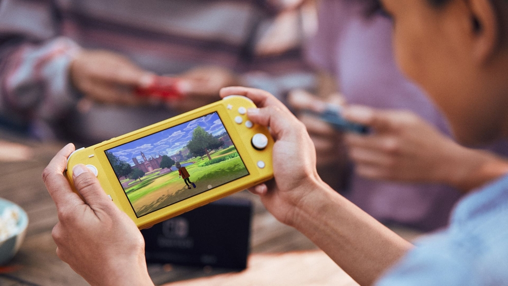 Nintendo Switch Lite Hands-On Roundup: Tampilan Awal Pada Perangkat Menjelang Rilis September