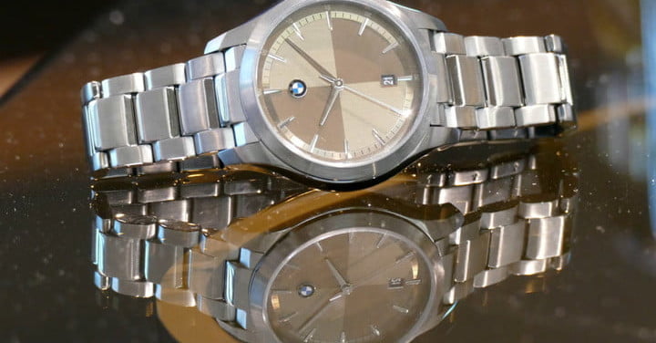 Semua yang kita ketahui tentang jam tangan pintar BMW baru dari Fossil