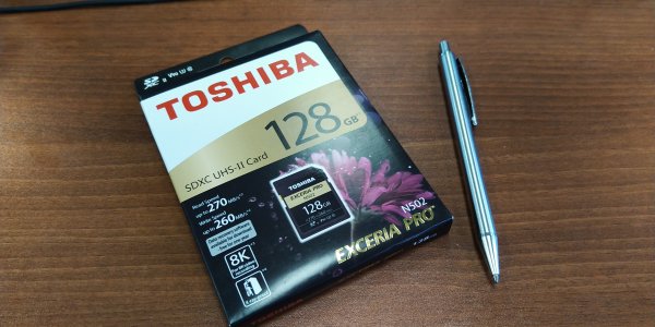 Tinjau kartu memori Toshiba Exceria Pro N502 128 GB