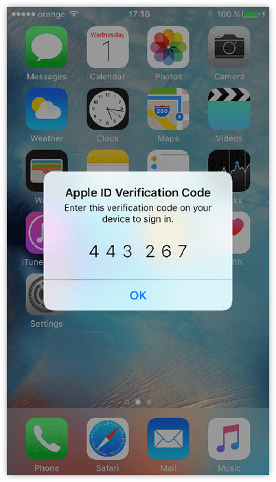 Contoh kode verifikasi 2FA ditunjukkan pada iPhone