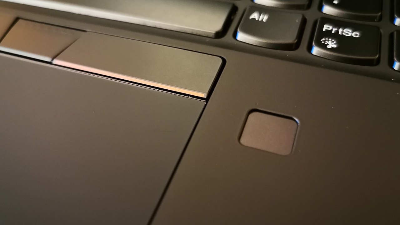 Lenovo ThinkPad X1 Carbon (2019) Kesan Pertama 11