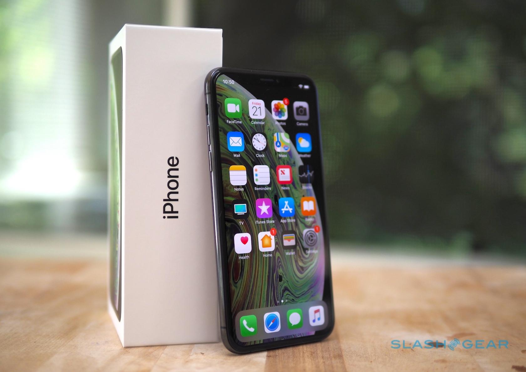 Apple mengatakan peringatan baterai iPhone yang tidak menyenangkan adalah keamanan, bukan kepentingan pribadi