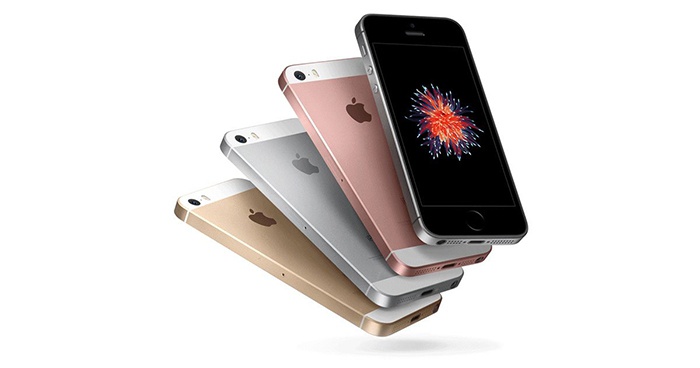 Bagian belakang iPhone SE dalam berbagai warna