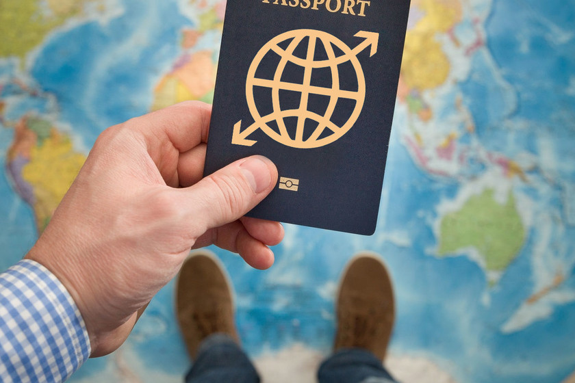 Situs web ini akan memberi tahu Anda semua negara tempat Anda dapat bepergian tanpa visa dan berapa banyak yang dapat Anda tinggal