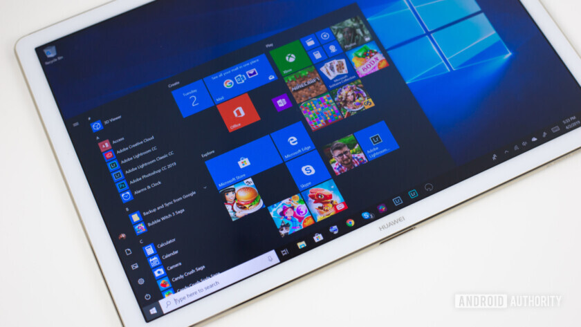 Huawei Windows 10 tablet menampilkan menu Mulai. 