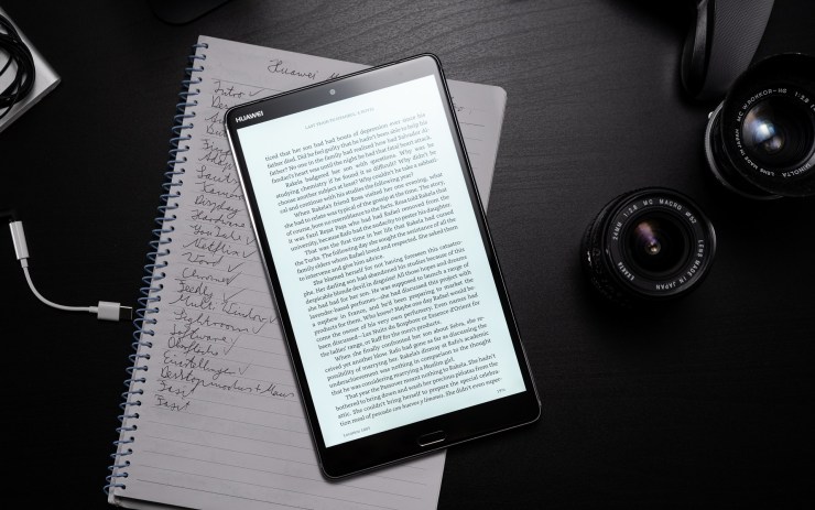 Huawei MediaPad M5 8 dengan Kindle Aplikasi