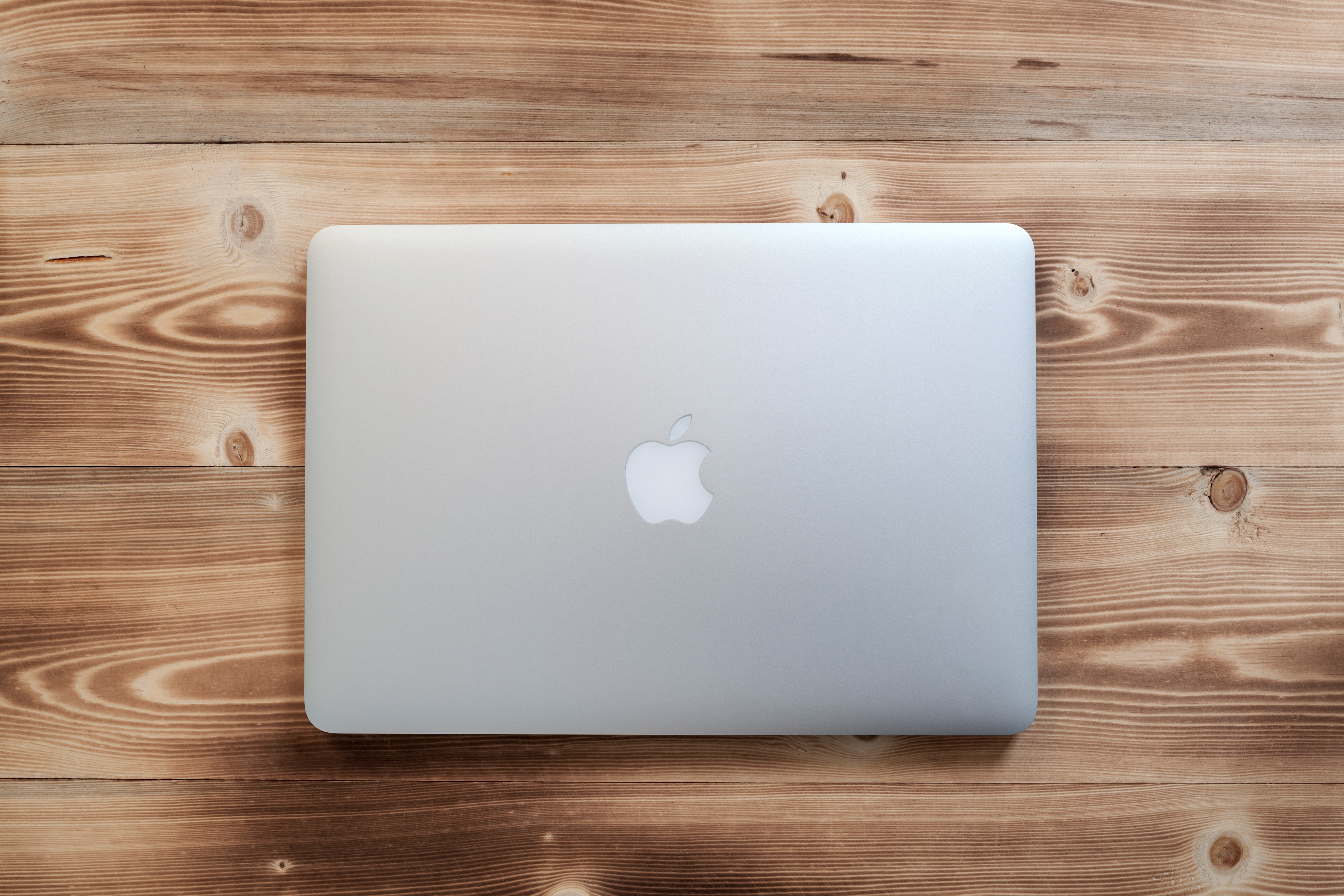  Laptop Macbook Pro termasuk di antaranya Applepaling berharga