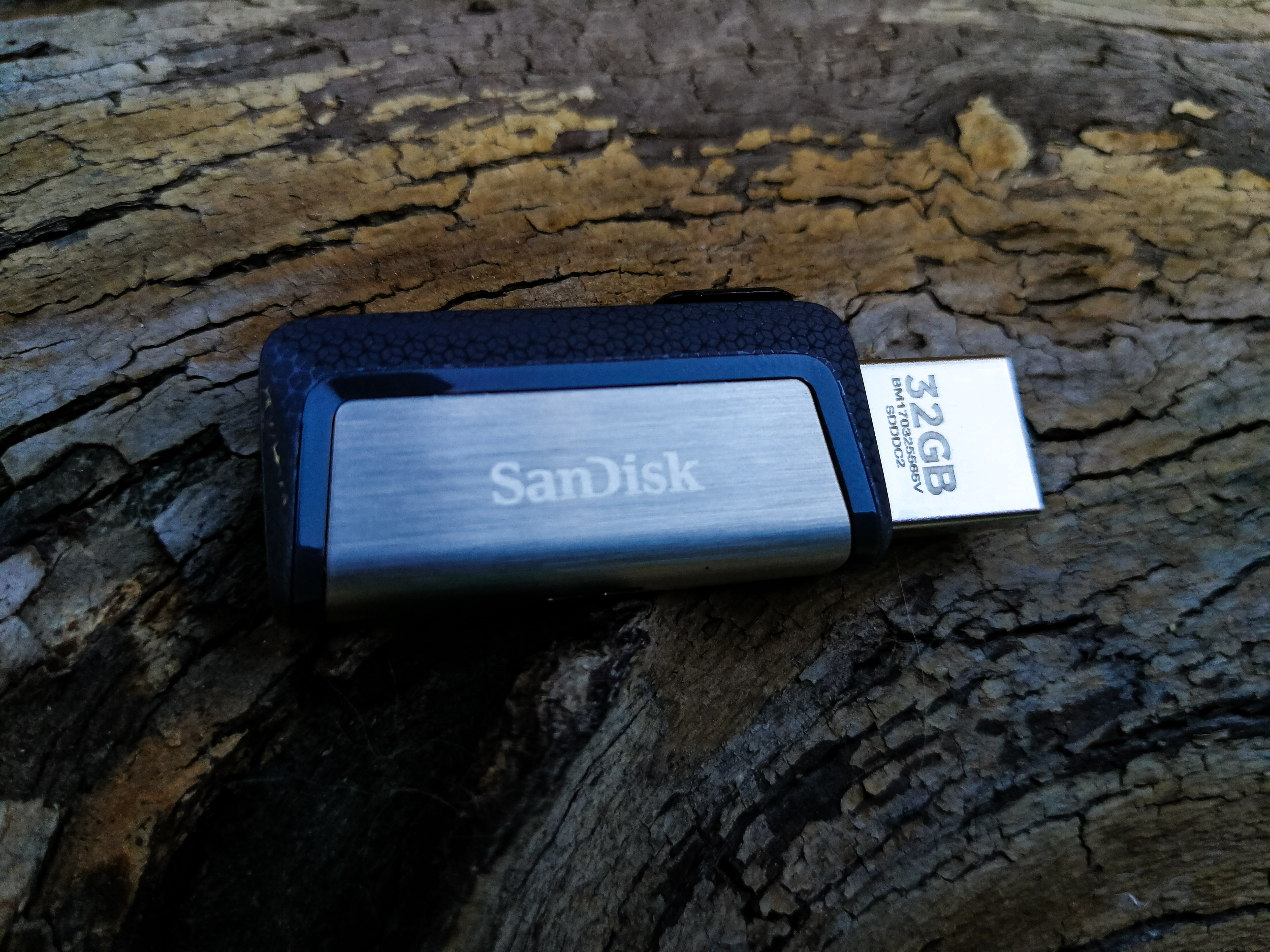 Tinjau Sandisk Ultra Dual Drive USB Type-C 3
