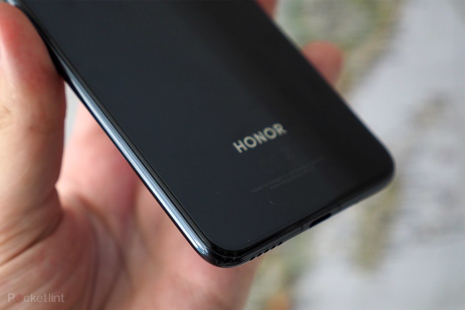 V30 Honor yang akan datang akan menjadi smartphone 5G pertamanya