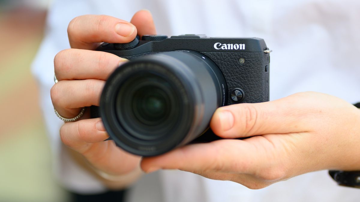 Canon EOS M6 II hadir dengan sensor 32.5MP baru, video 4K dan kemampuan 30fps