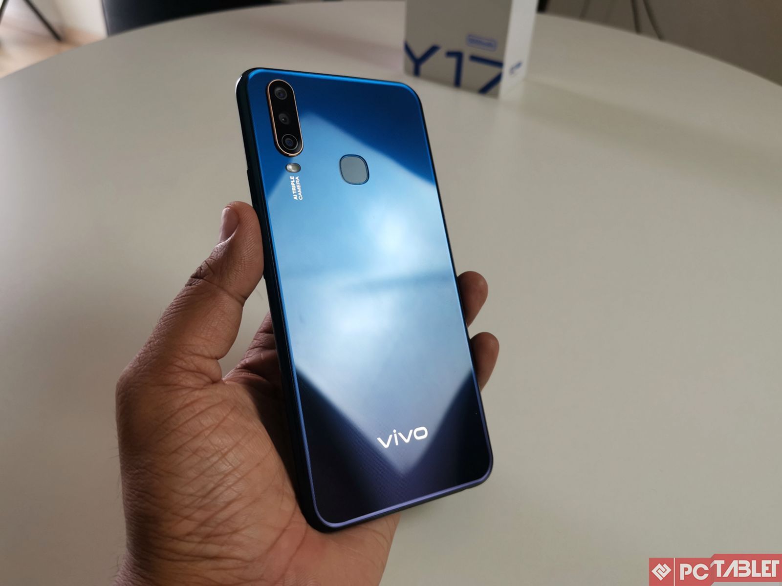 Vivo Ulasan Y17 - Smartphone terjangkau yang dibangun dengan baik