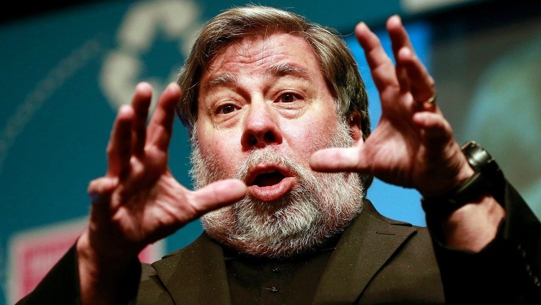 Steve Wozniak menuduh Apple menjadi monopoli teknologi yang harus dibagi
