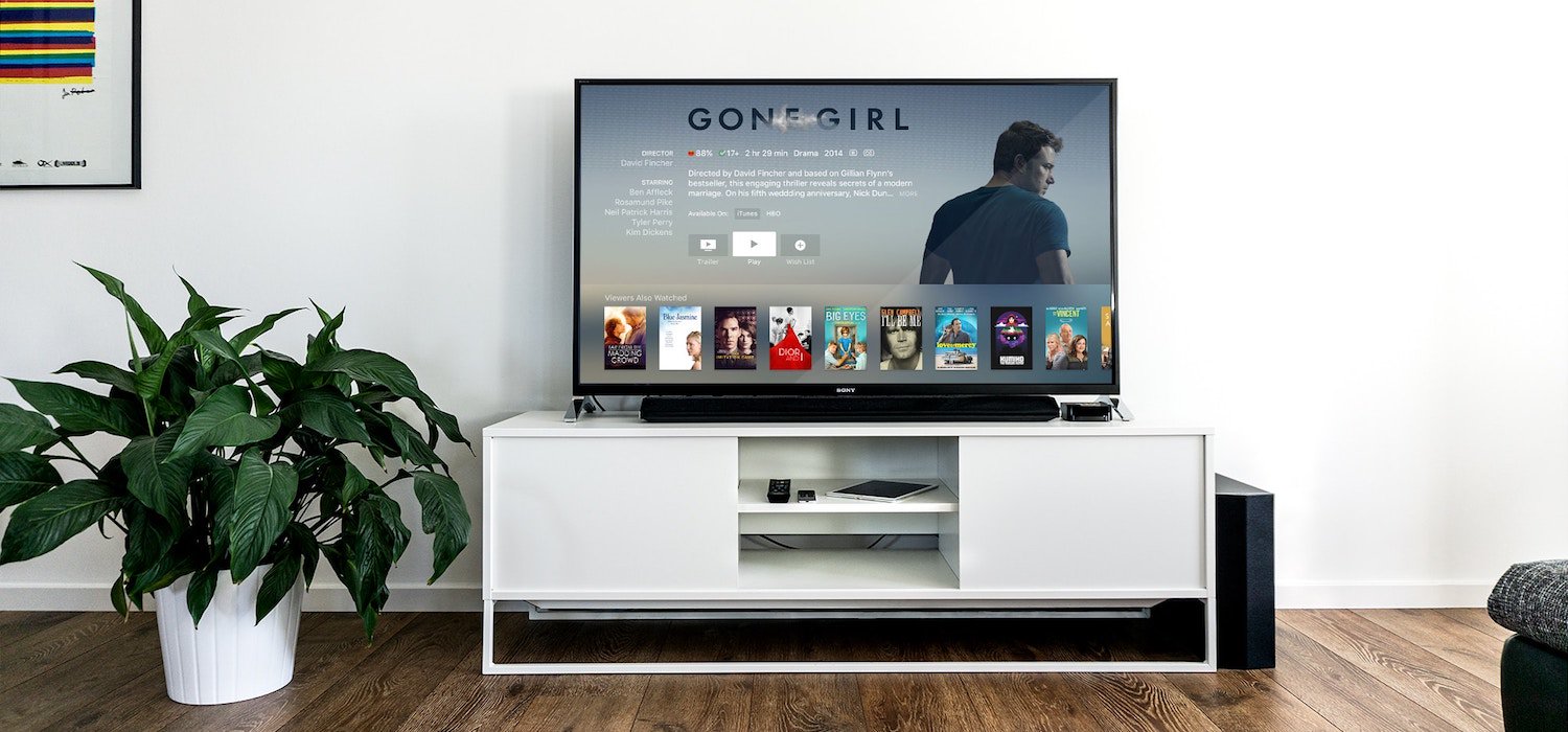7 Aksesori Ruang Keluarga untuk Malam yang Ingin Anda Binge-Watch Netflix