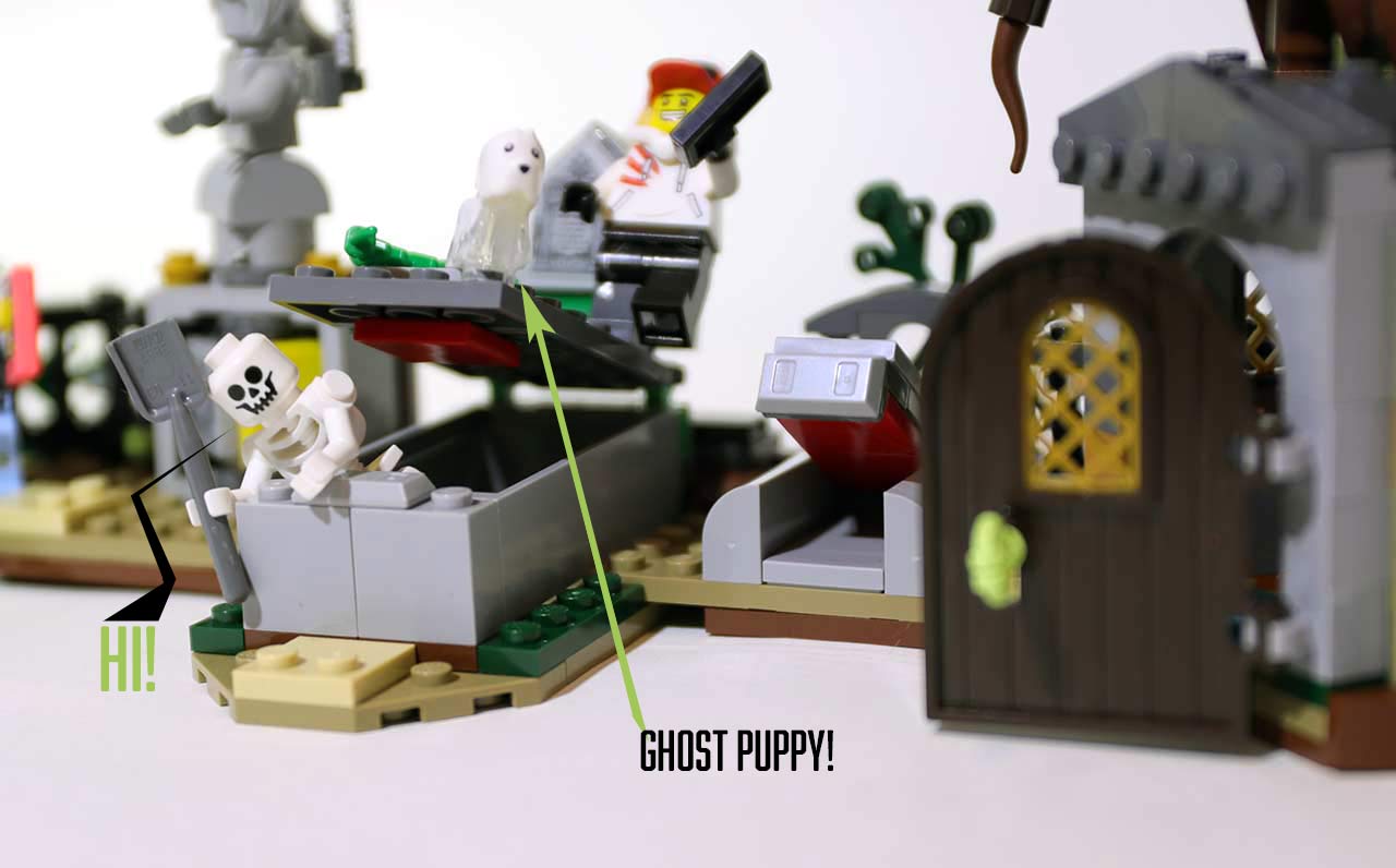 Hidden Side Paranormal Intercept Bus 3000 LEGO Review, dengan Graveyard Mystery 1