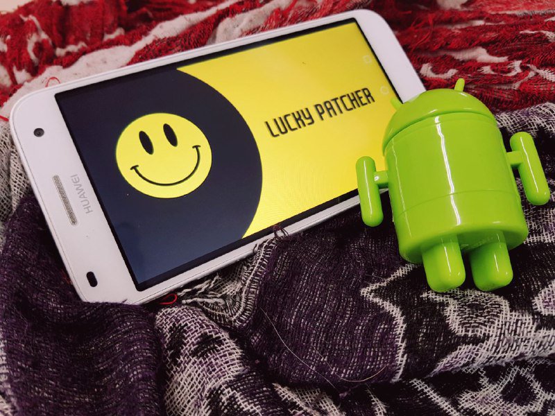 Teléfono Android con Lucky Patcher
