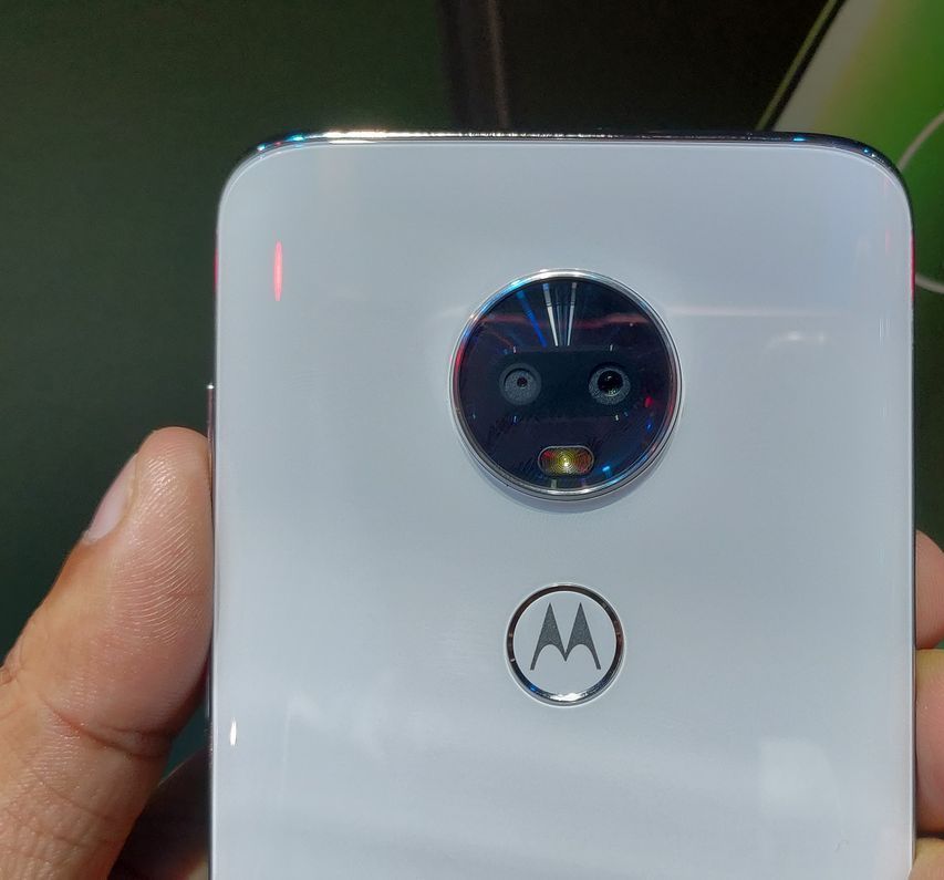 Saatnya untuk Ponsel Cerdas Seri G8 Motorola; Mungkin ada Empat, Moto G8, G8 +, G8 Play & G8 Power