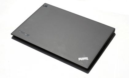 Ulasan Lenovo ThinkPad X1 Carbon (2014) 4