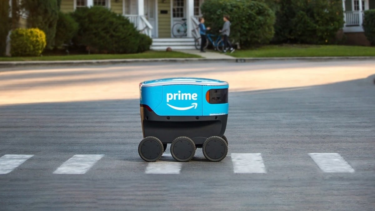 Amazon Spotted Deploying Cute Delivery Robots in the US