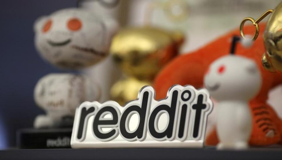 Can Reddit replace Facebook in India?