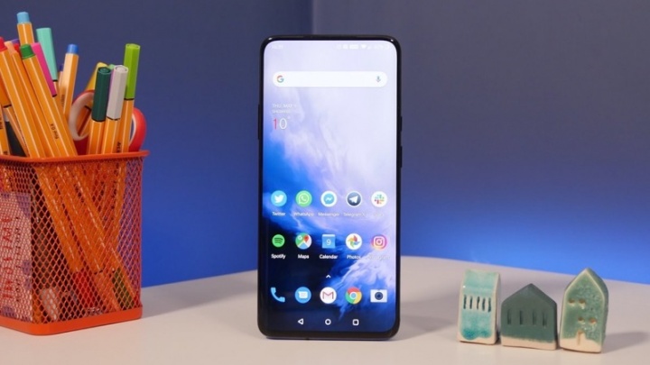 Ponsel cerdas Android OnePlus 7T Pro