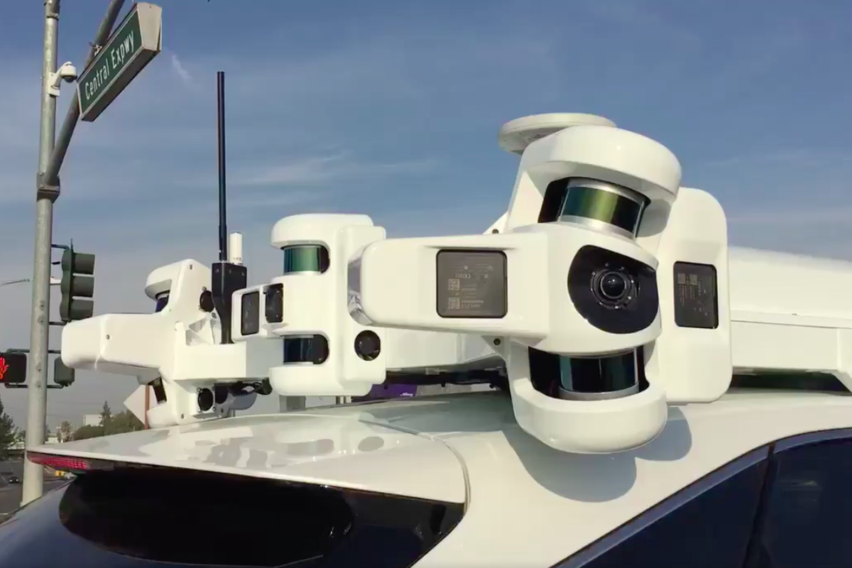 Apple memperluas proyek mobil self-driving