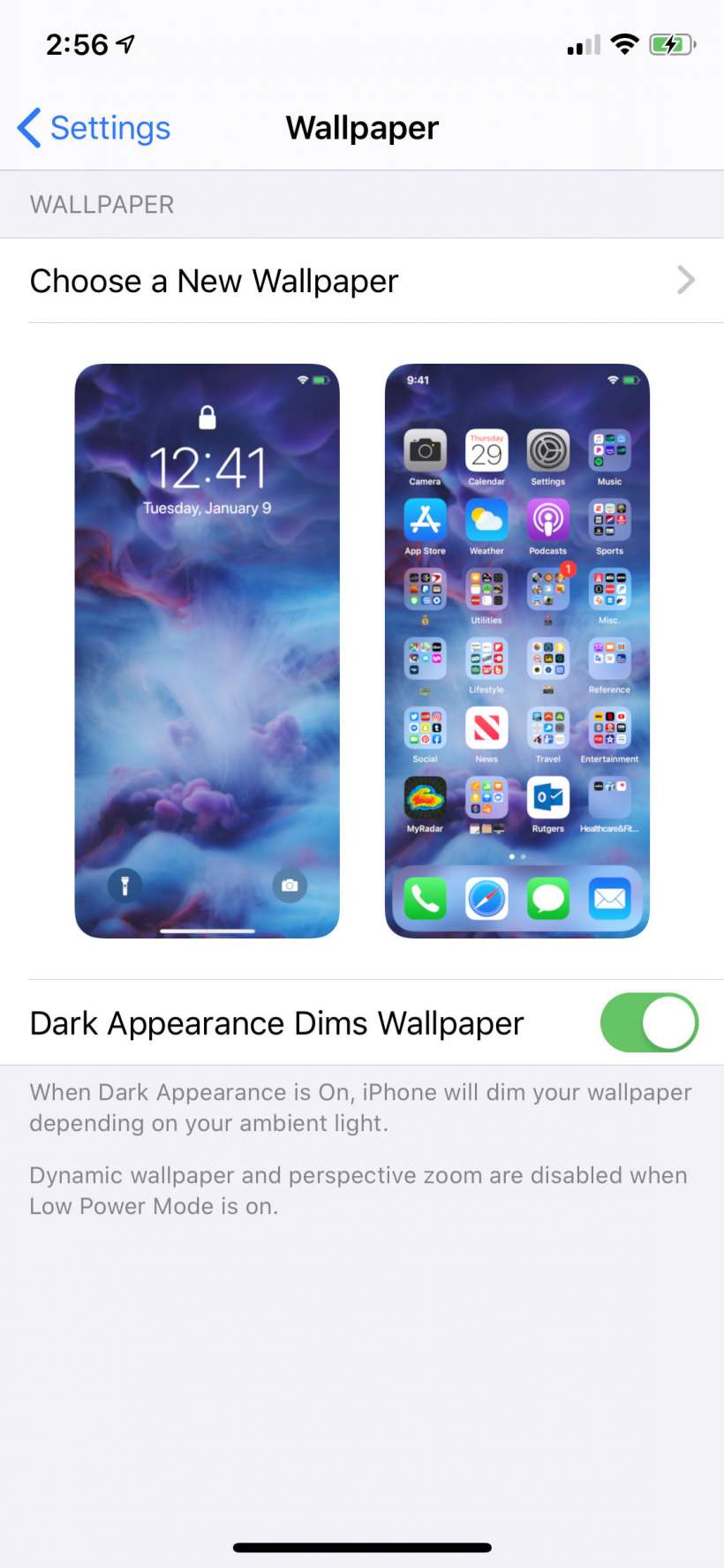 Cara meredupkan wallpaper iPhone dan iPad secara otomatis ketika mode gelap menyala.