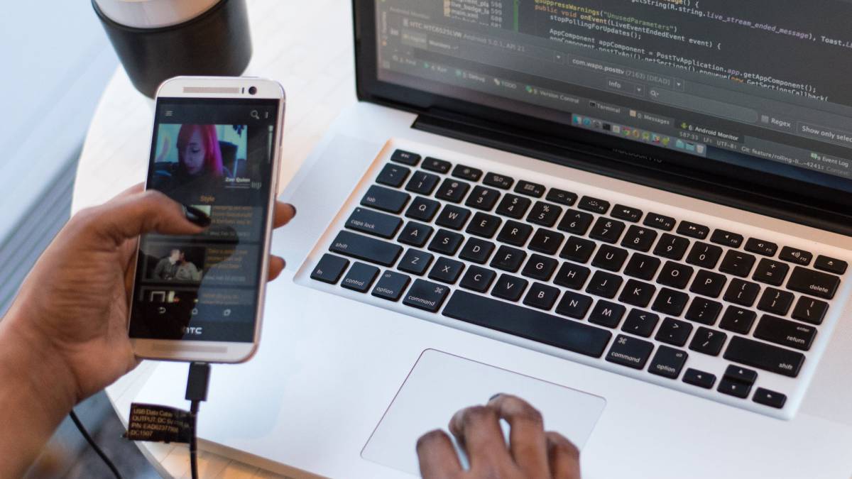 Handshacker, cara menghubungkan ponsel Android ke MacBook Apple