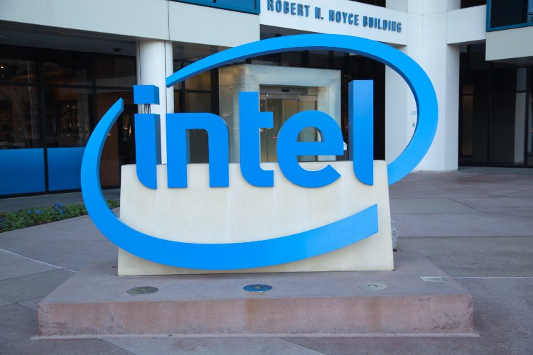 Intel Meluncurkan Chip Kecerdasan Buatan Pertama; Nama kode Spring Hill