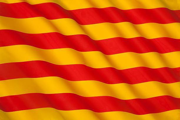 Jangan menunggu lebih lama dan gunakan bendera Catalan WhatsApp 2