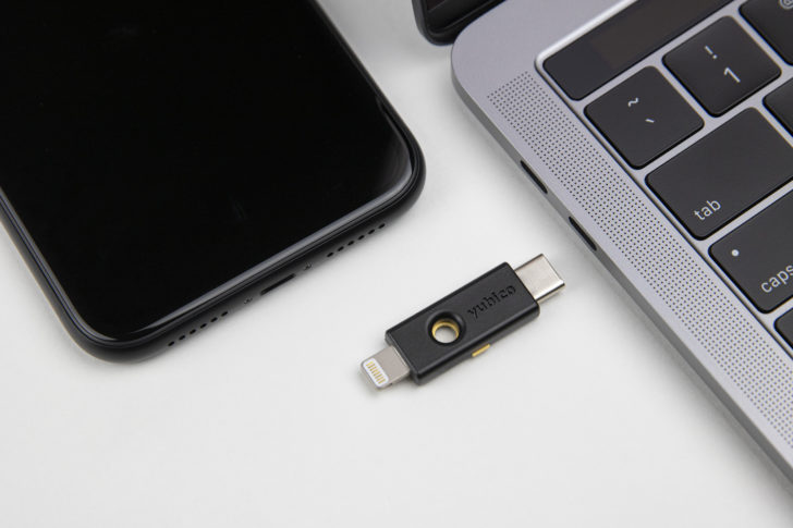 Kunci keamanan baru Yubico bekerja dengan USB Type-C dan Lightning