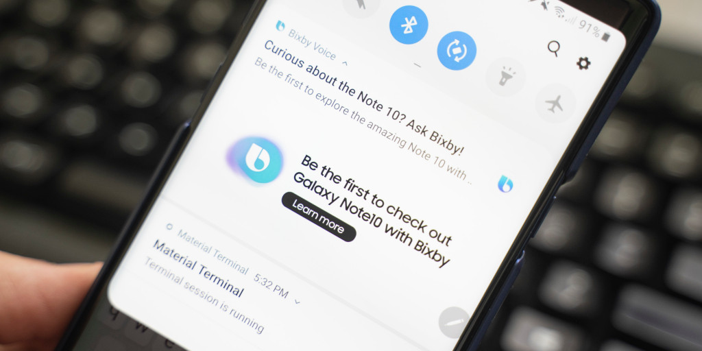 Pengiriman Samsung Note 10 iklan lebih tua Galaxy ponsel dengan Bixby dan notifikasi