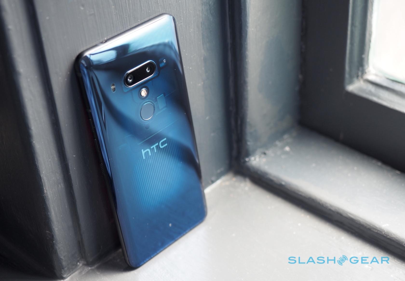 Ponsel HTC ditarik dari Inggris karena sengketa paten