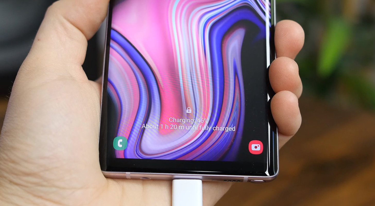 Samsung dapat meluncurkan ponsel dengan baterai graphene pengisian cepat secepat 2020