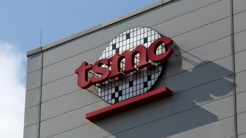 TSMC Offers Gloomy Revenue Forecast, Slams Chipmaker Shares