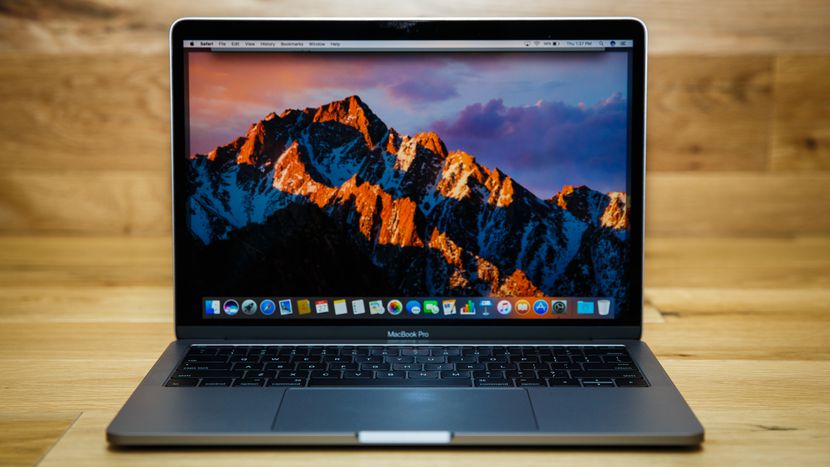 US melarang pengguna terbang dengan MacBook Pro 15 "karena risiko kebakaran pada baterai mereka
