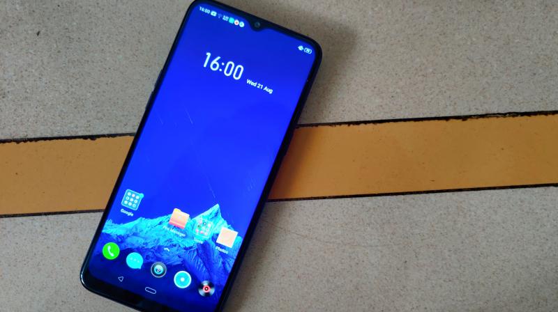 The 6.5-inch screen of the Realme 5 has a 720 x 1600 resolution, but manages to look good with its viewing angles, and 320 DPI density, which is decent for the segment.