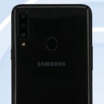 Samsung Galaxy A20s tiba di TENAA, menunjukkan tiga kamera dan sensor sidik jari di bagian belakang
