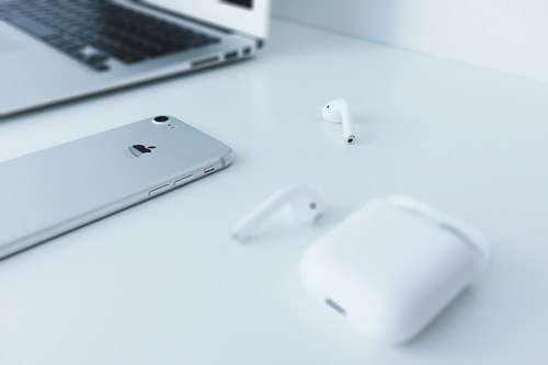 AirPods mới